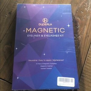 Magnetic eyeliner and eyelash kit